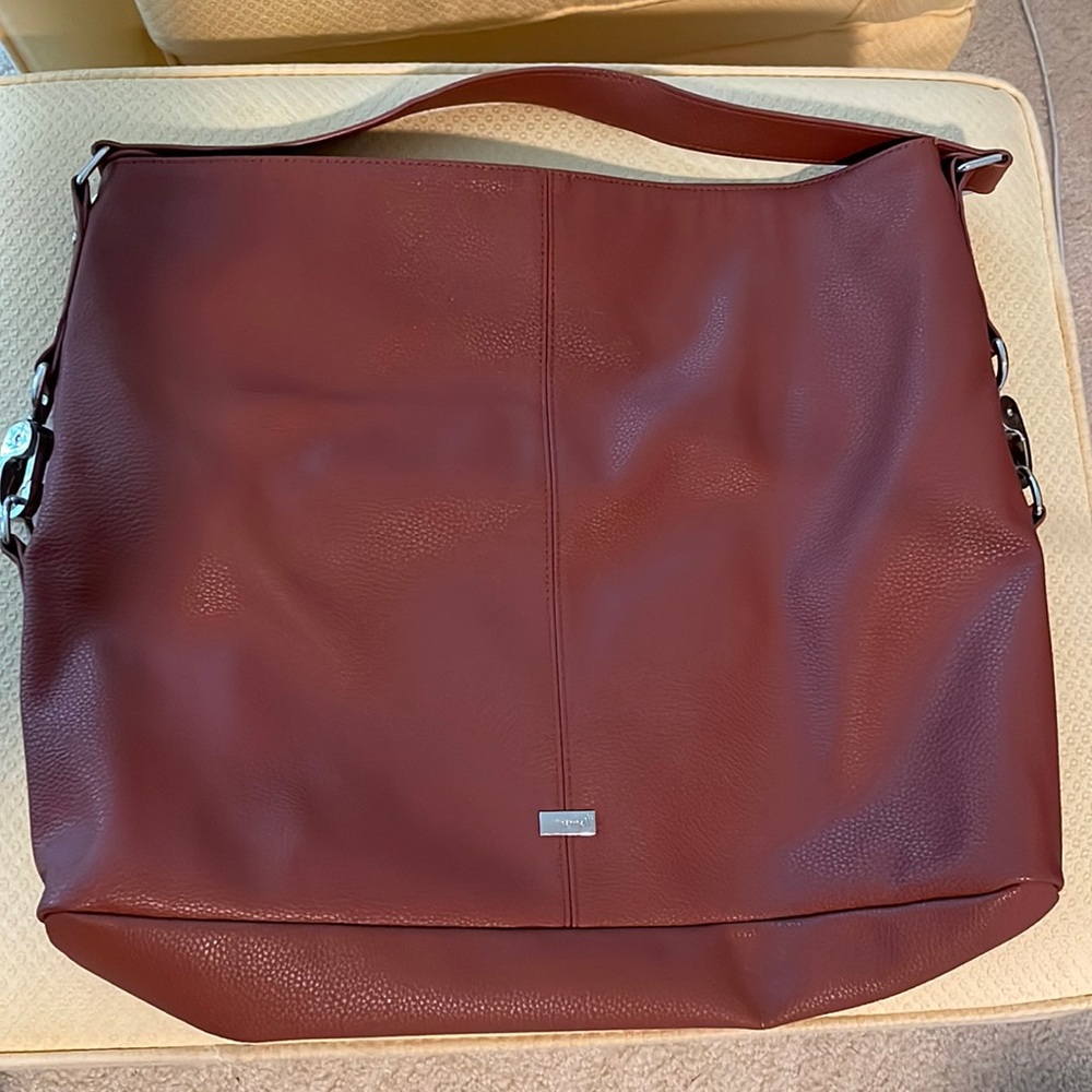 EUC Thirty-One Jewels Fashion Games Hobo purse cognac w/ extra pocket insert